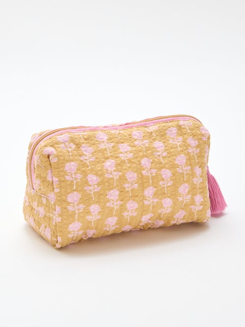 Necessaire estampada e com zíper - Kiabi