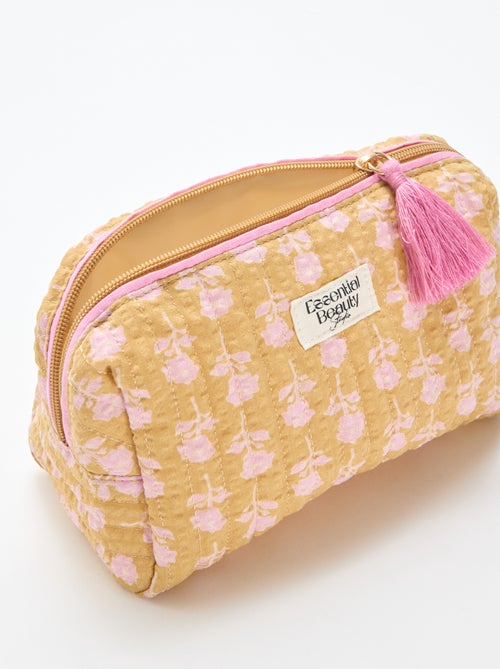 Necessaire estampada e com zíper - Kiabi