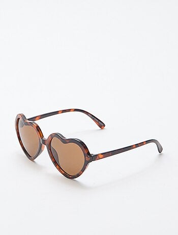 Óculos de sol em forma de coração