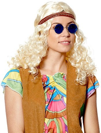 Óculos redondos de fato de hippie