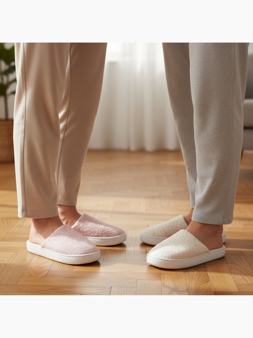 Pack 2 Pares Mules Mulher Sola Nuvem Forro Esponja OZABI - Kiabi Pack 2 Pares Mules Mulher Sola Nuvem Forro Esponja OZABI - Kiabi