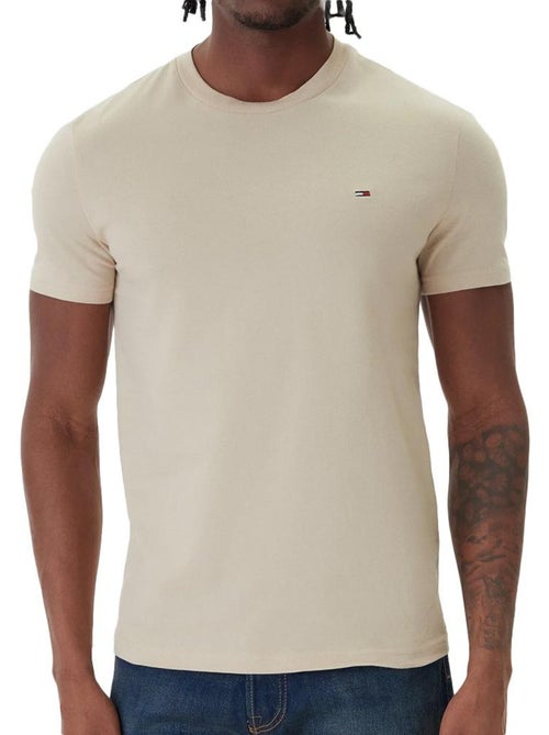 Pack 2 t-shirts tommy hilfiger para homem bege/branco dm0dm20687 - Kiabi Pack 2 t-shirts tommy hilfiger para homem bege/branco dm0dm20687 - Kiabi