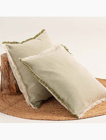 Pack de duas capas de almofada lisas em tecido com relevo e franjas - Gamusi.