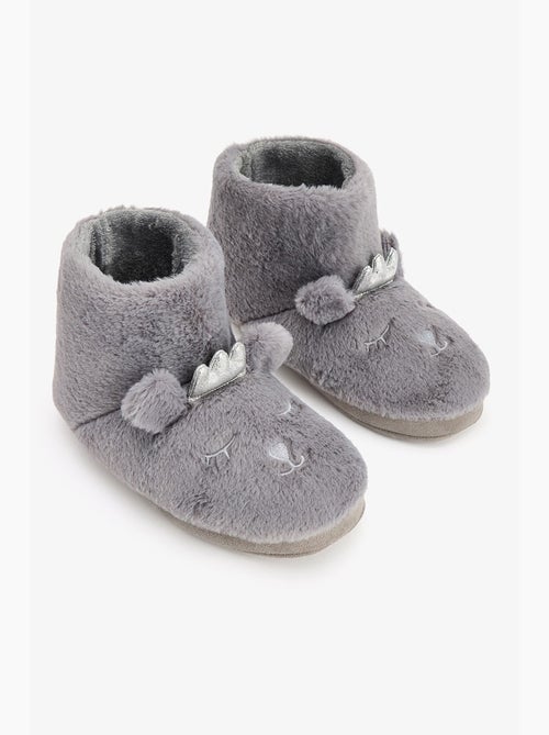 Pantufa de casa softy com bordado de animal penti - Kiabi Pantufa de casa softy com bordado de animal penti - Kiabi