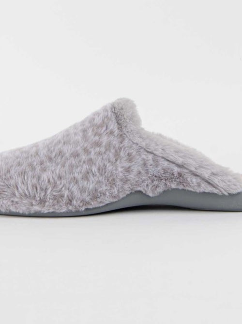Pantufa Tecido Montevita - Kiabi Pantufa Tecido Montevita - Kiabi