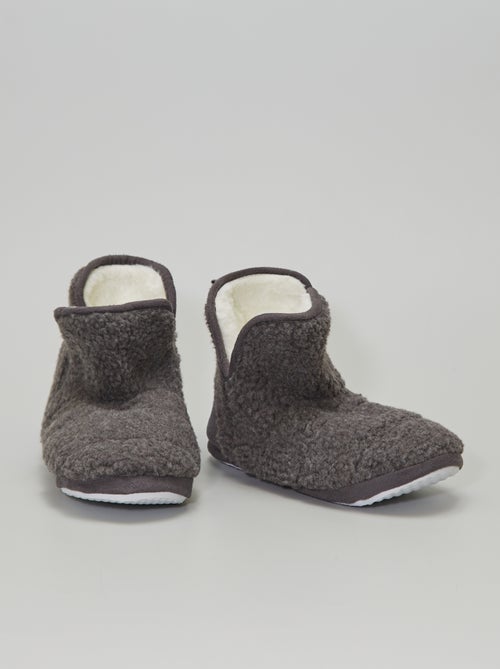 Pantufas bota em malha peluche - Kiabi