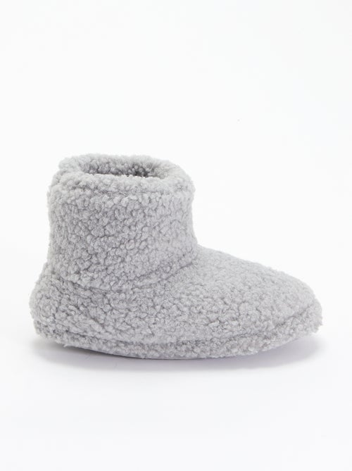 Pantufas botas com efeito carneiro - Kiabi Pantufas botas com efeito carneiro - Kiabi