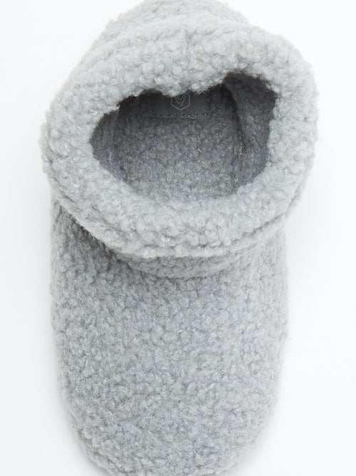 Pantufas botas com efeito carneiro - Kiabi Pantufas botas com efeito carneiro - Kiabi