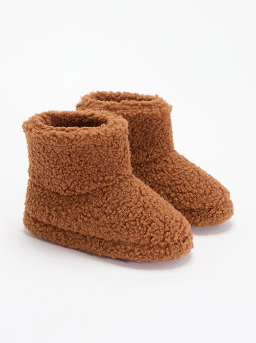 Pantufas botas com efeito carneiro - Kiabi Pantufas botas com efeito carneiro - Kiabi