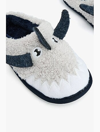 Pantufas botinha infantis shark com detalhe bordado penti