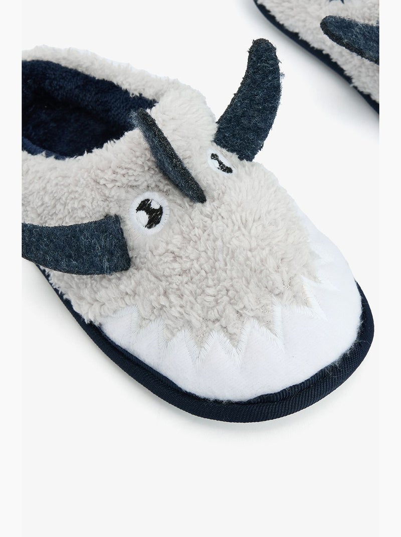 Pantufas botinha infantis shark com detalhe bordado penti Cinza azul-marinho - Kiabi