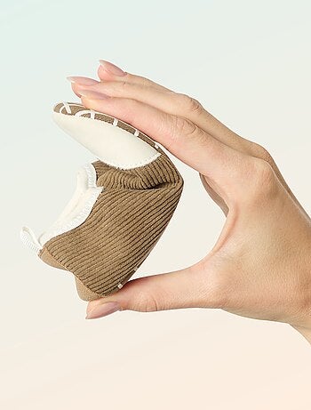 Kitchoun - Pantufas caneladas com fecho de velcro