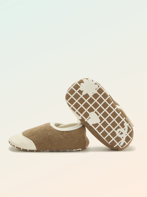 Pantufas caneladas com fecho de velcro - 'Kitchoun' - Kiabi Pantufas caneladas com fecho de velcro - 'Kitchoun' - Kiabi