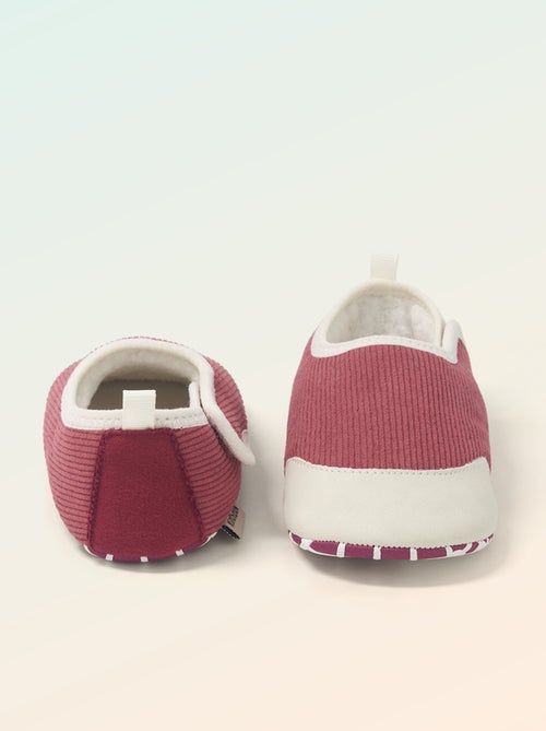 Pantufas caneladas com fecho de velcro - 'Kitchoun' - Kiabi