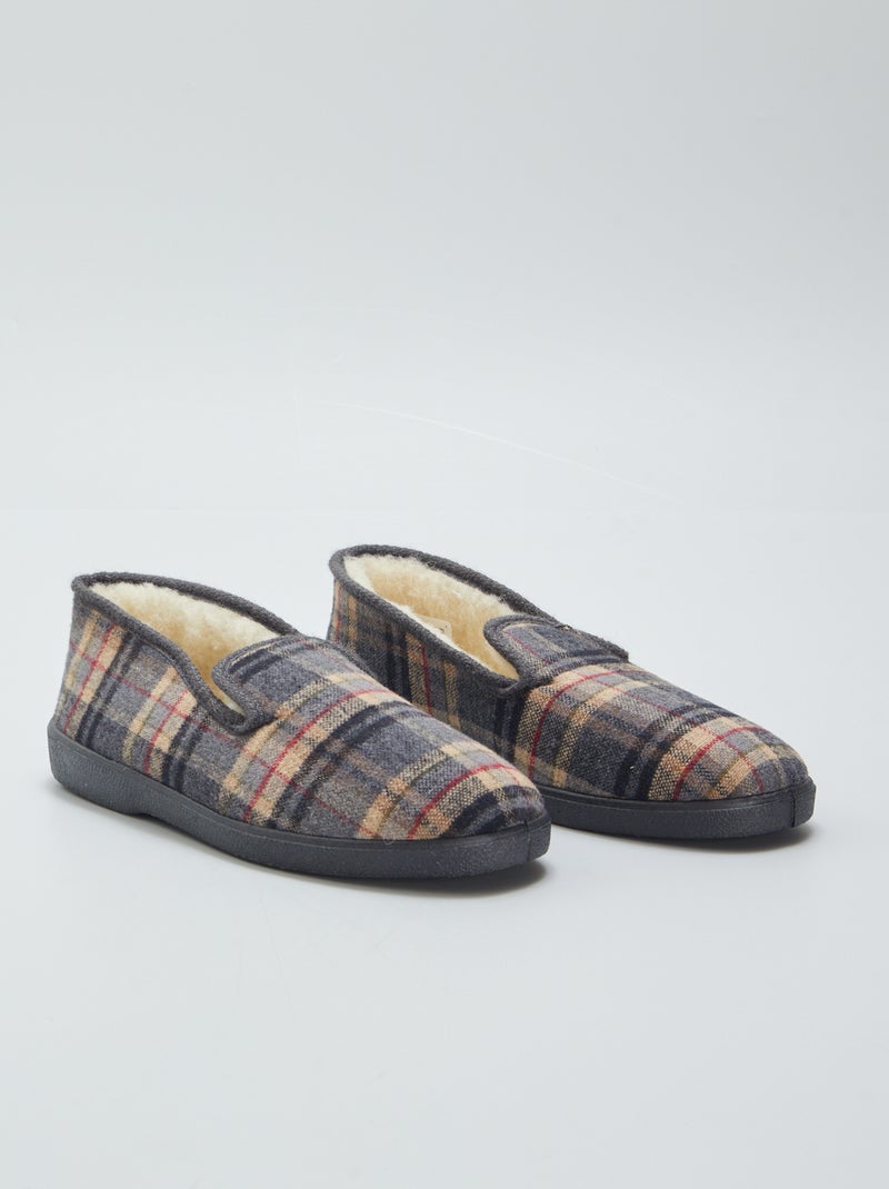 Pantufas com estampado aos quadrados CINZA - Kiabi