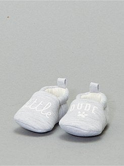 Pantufas com mensagem - Kiabi