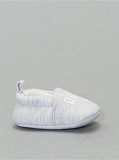 Pantufas com mensagem - Kiabi