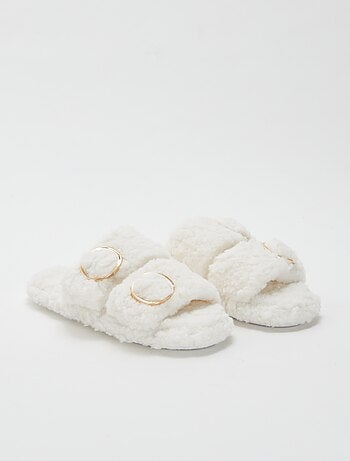 Pantufas com tira dupla forradas