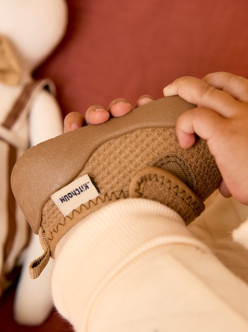 Pantufas de motricidade 3 'primeiros passos' - Kitchoun Castanho - Kiabi