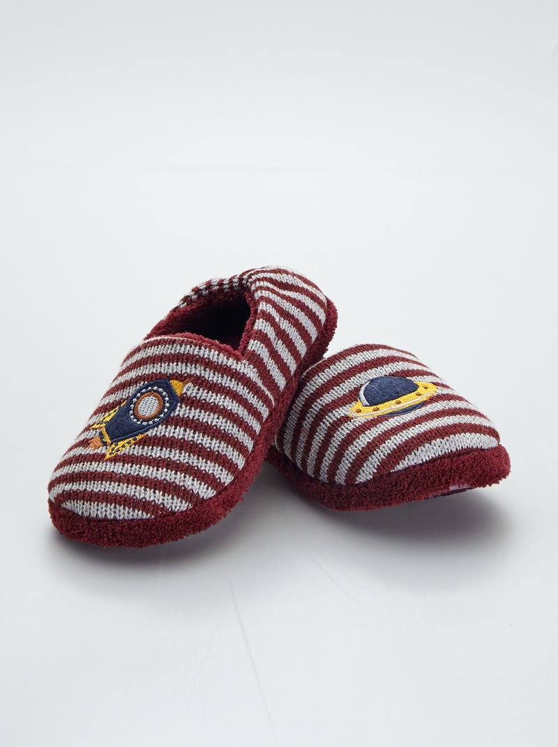 Pantufas estilo sabrinas às riscas com 'espaço' Vermelho - Kiabi