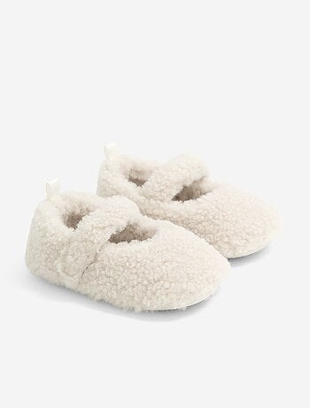 Pantufas estilo sabrinas
