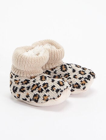 Pantufas forradas com padrão