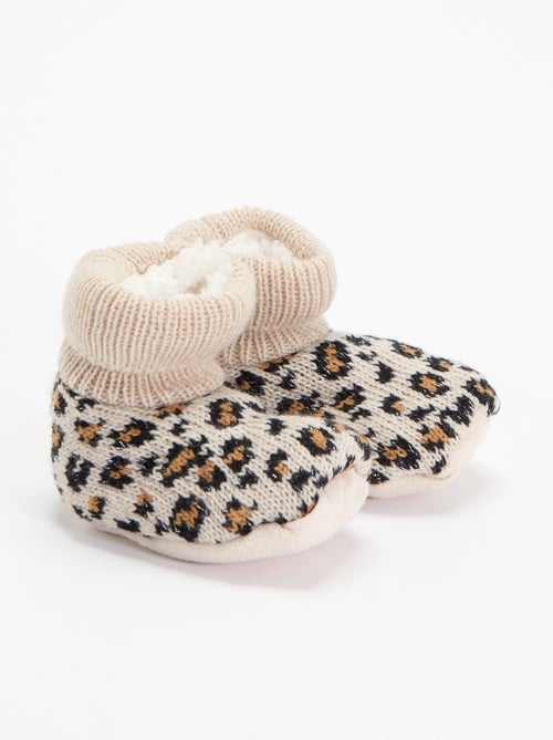 Pantufas forradas com padrão - Kiabi