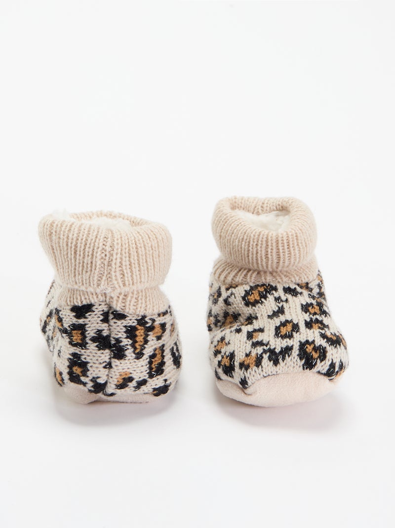 Pantufas forradas com padrão Bege - Kiabi