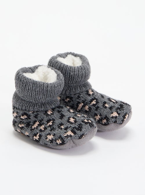 Pantufas forradas com padrão - Kiabi