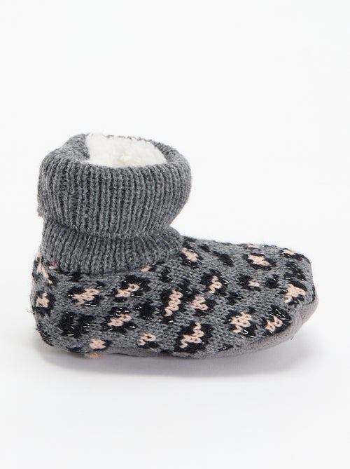 Pantufas forradas com padrão - Kiabi
