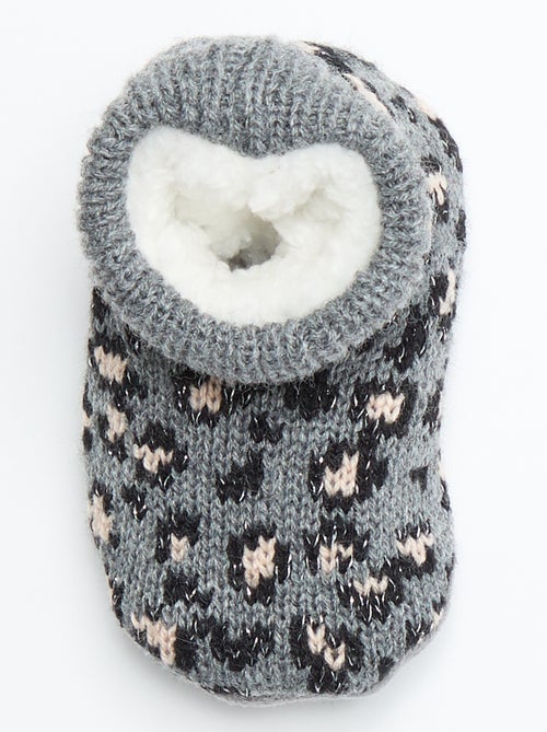Pantufas forradas com padrão - Kiabi