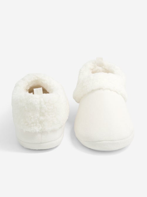 Pantufas forradas tipo botim baixo - Kiabi
