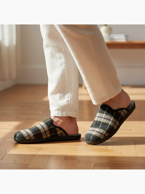 Pantufas mules para homem ozabi fabricadas em espanha, gáspea jacquard xadrez escocês - Kiabi Pantufas mules para homem ozabi fabricadas em espanha, gáspea jacquard xadrez escocês - Kiabi