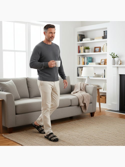 Pantufas mules para homem ozabi fabricadas em espanha, gáspea jacquard xadrez escocês - Kiabi Pantufas mules para homem ozabi fabricadas em espanha, gáspea jacquard xadrez escocês - Kiabi