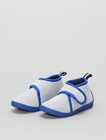 Pantufas subidas com velcro - Kiabi