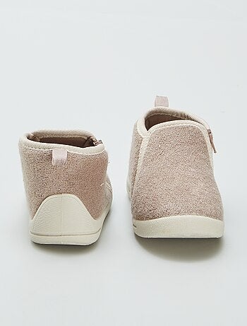 Pantufas tipo bota
