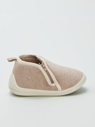 Pantufas tipo bota