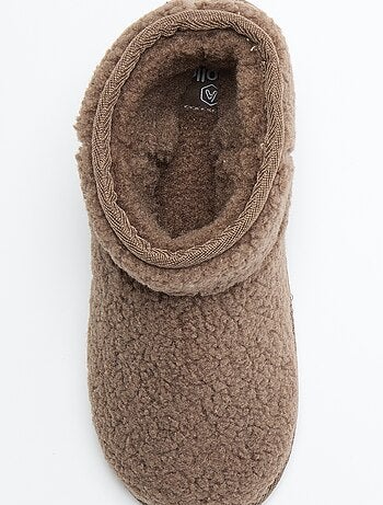 Pantufas tipo bota com efeito de pele de carneiro