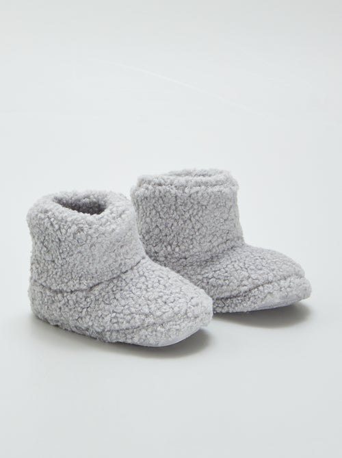 Pantufas tipo bota em sherpa - Kiabi