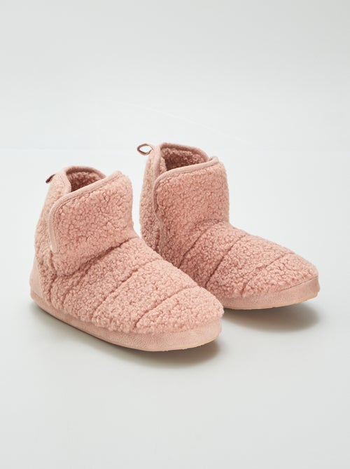 Pantufas tipo bota em sherpa - Kiabi