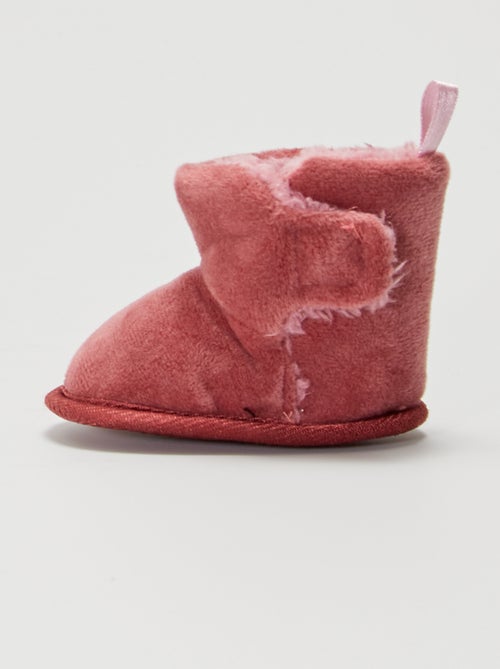 Pantufas tipo botas em veludo - Kiabi