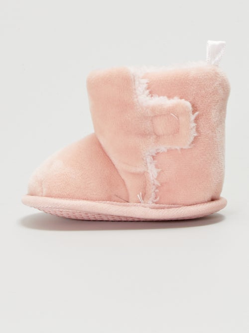 Pantufas tipo botas em veludo - Kiabi