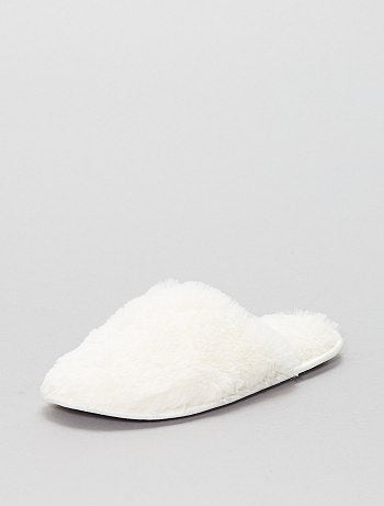 Pantufas tipo chinelas com forro - Kiabi