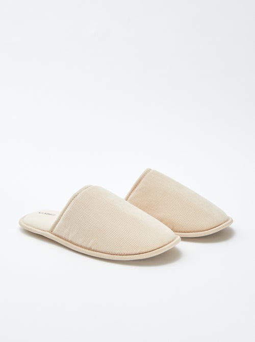 Pantufas tipo chinelas de veludo - Kiabi