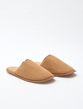 Pantufas tipo chinelas de veludo