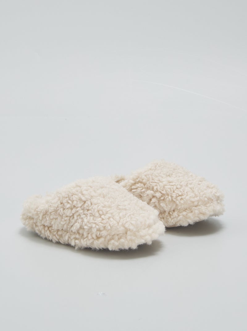 Pantufas tipo chinelas efeito lã de carneiro BEGE - Kiabi
