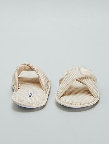Pantufas tipo chinelas em gaze de algodão