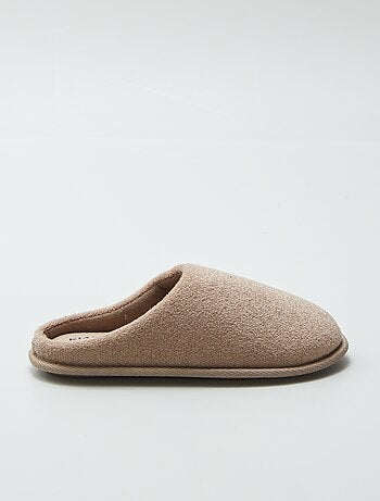 Pantufas tipo chinelas em malha borboto
