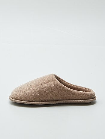 Pantufas tipo chinelas em malha borboto