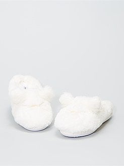 Pantufas tipo chinelas em malha peluche - Kiabi